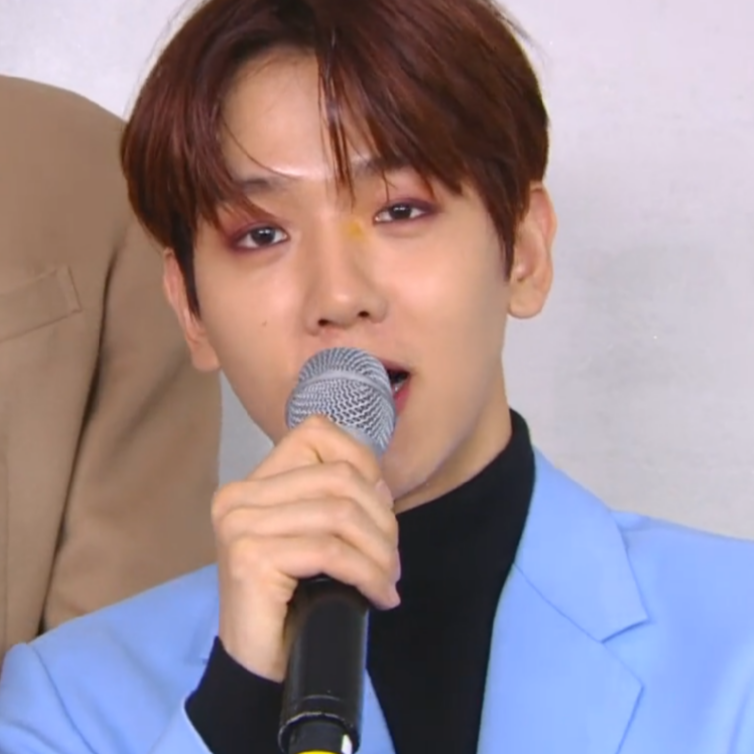 边伯贤。原截乔礼。