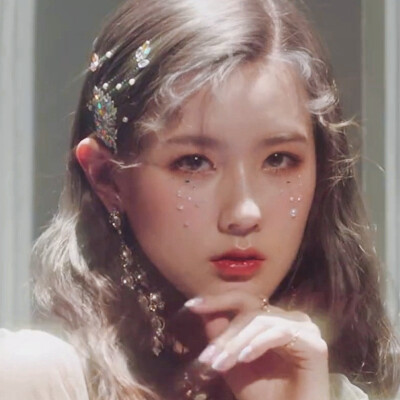 赵美延
自截
拿图点赞
禁二改❌二传注明dt二月的希望