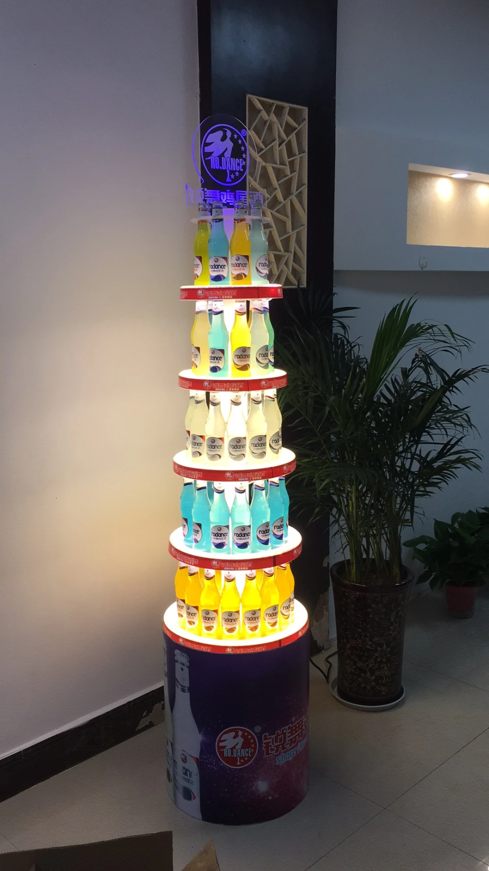 锐舞鸡尾酒展示