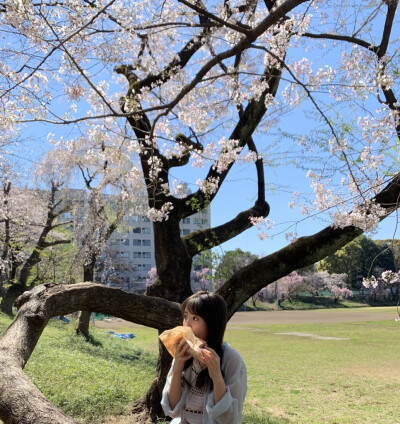 逢田梨香子