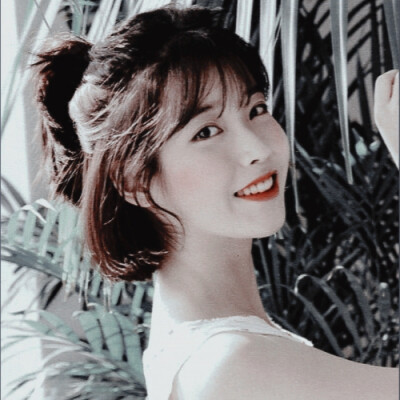  sd：#FFCBBFB9
.. ..-
容美之可人儿iU