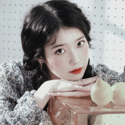  sd：#FFCBBFB9
.. ..-
容美之可人儿iU
