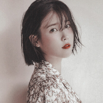  sd：#FFCBBFB9
.. ..-
容美之可人儿iU