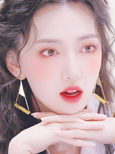 金智仁.