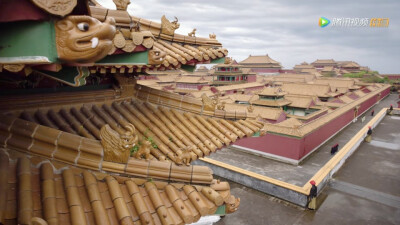 原来年少情深
也可以走到相看两厌