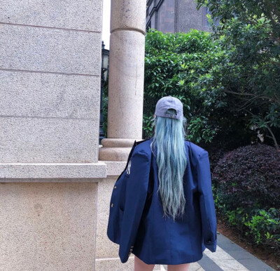 御姐气质
都是父母生你凭什么给我讲道理