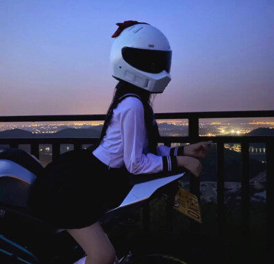 御姐气质
都是父母生你凭什么给我讲道理