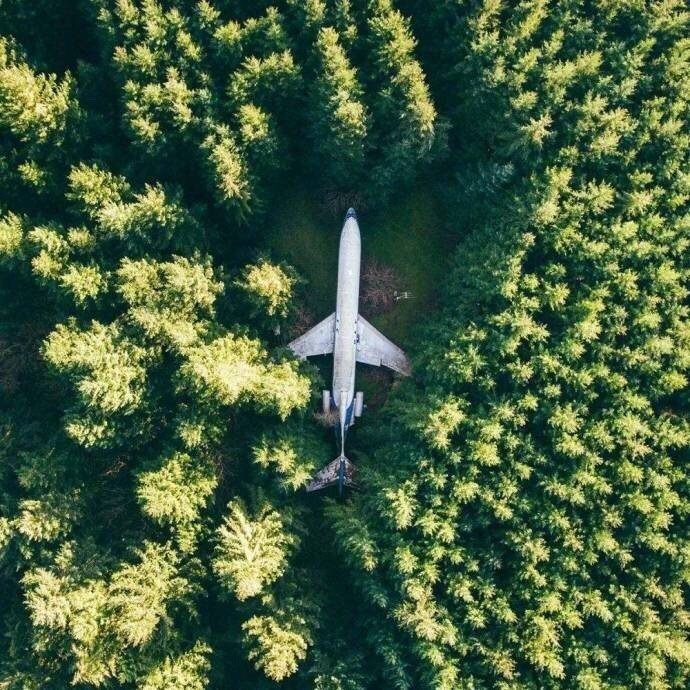 茶不喜欢孤独，我的茶也想要你。
风景☆蓝色☆大海☆摄影☆沙滩☆海洋☆旅行☆城市☆治愈☆外景☆干净☆拿图点赞关注☆经常更新☆源于各处侵权删除☆灯