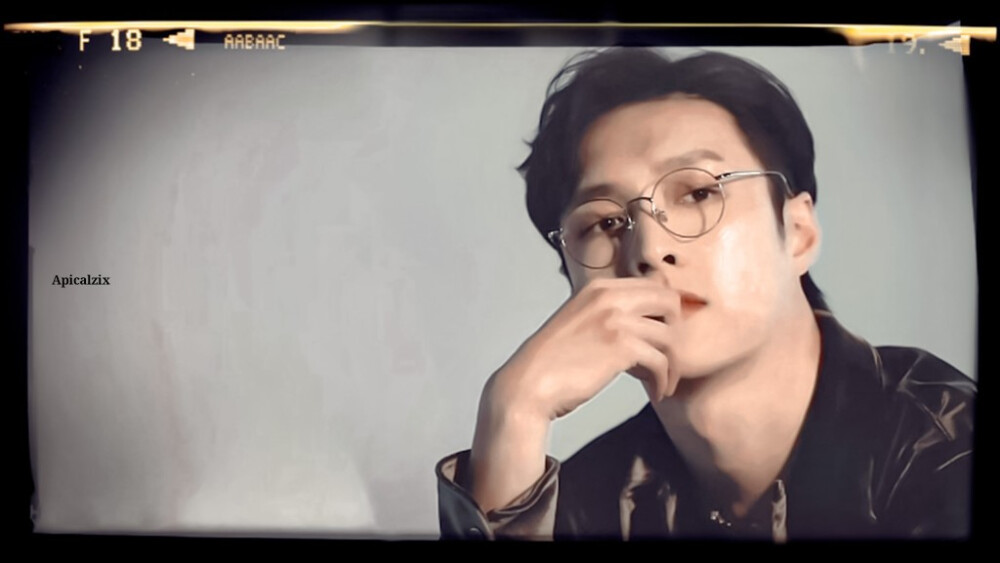 "真 ·斯文败类· "
注明Apicalzix