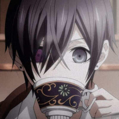 我知道，是流星赞美了黑夜。
是鲸鱼安慰了大海。