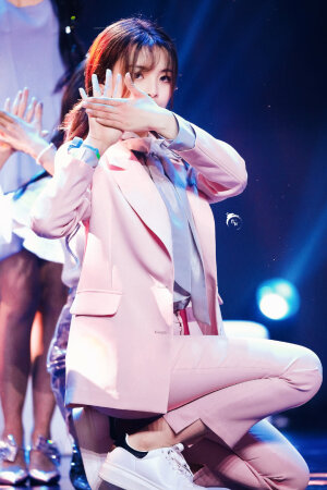 杨超越♡

超越妹妹☆