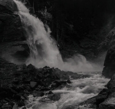 暗/黑背景
二传标注