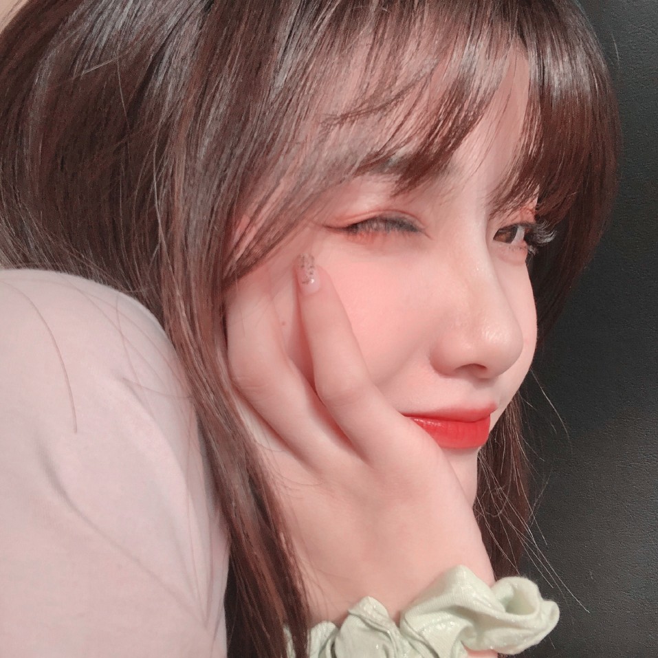 ins女生头像/御姐/女头/御女/超A女头/软妹/部位
乐园:失重/快去关注她吧一个超优质的小姐姐