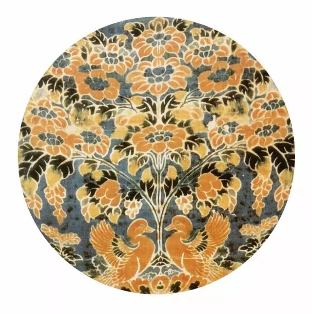 绀地夹缬几褥局部 唐代
长104厘米，宽53.5厘米
日本奈良寺正仓院藏
文物出自《美成在久》2014年11月（总第2期） 
“礼仪中的美术”
