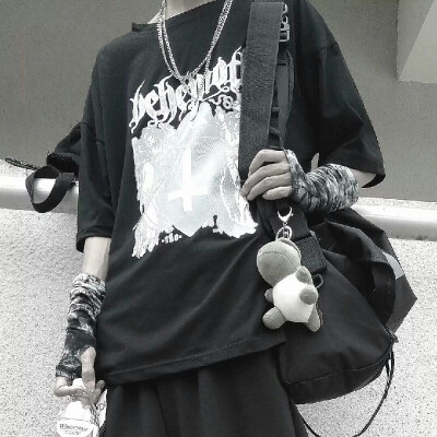 优质头像/白/抱图自取.(ξっ´ω`c)