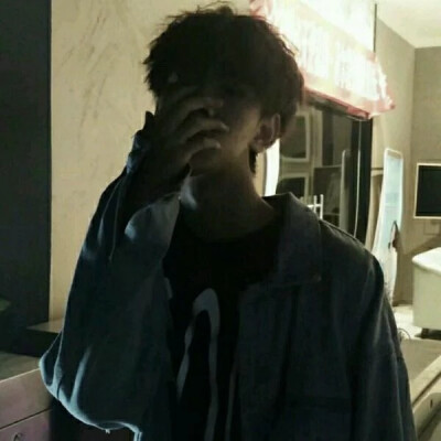 优质头像/白/抱图自取.(ξっ´ω`c)