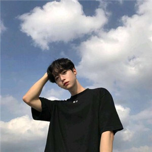 优质头像/白/抱图自取.(ξっ´ω`c)