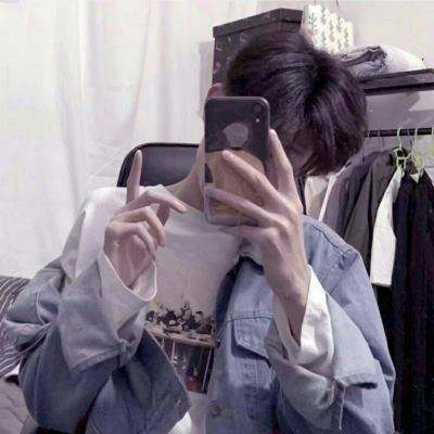 优质头像/白/抱图自取.(ξっ´ω`c)