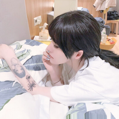 干净女头 二传注明ks/dt妤妹m