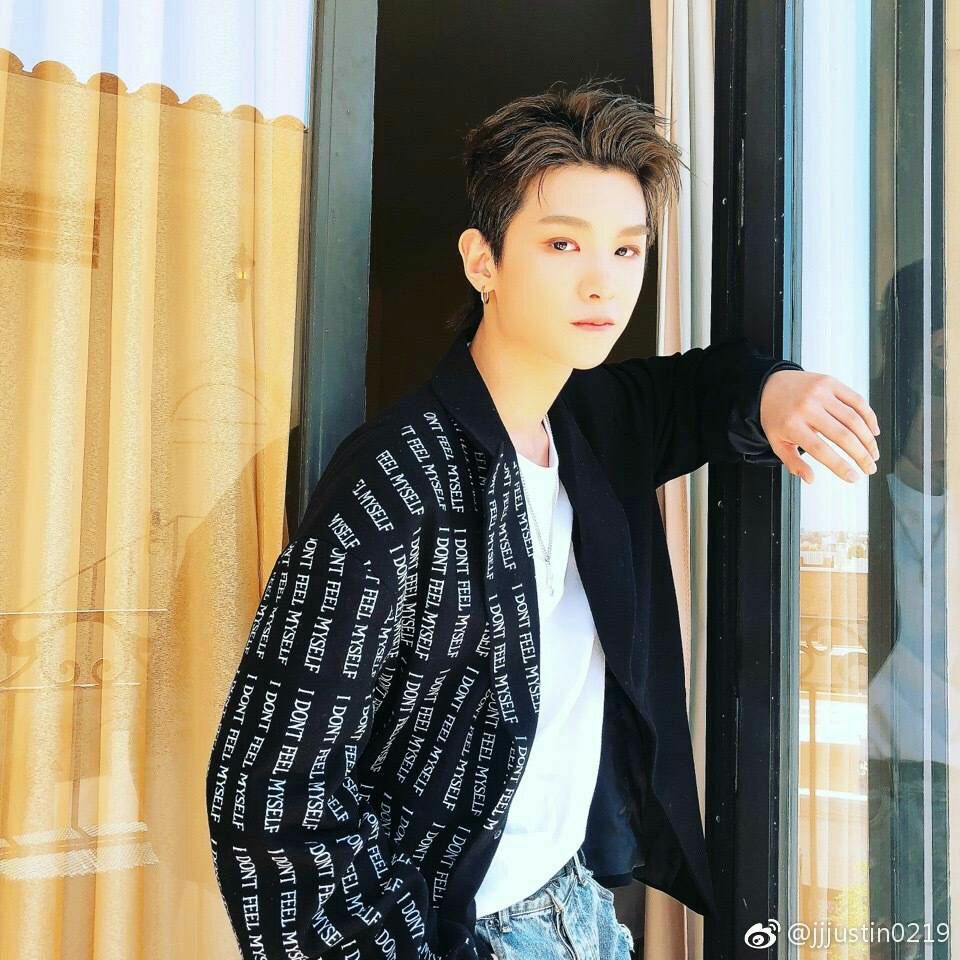 昊哥也太帅了吧，呜呜呜呜