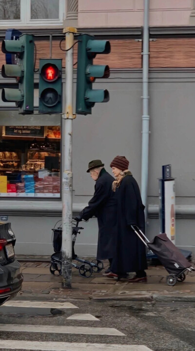 你是我宇宙限量贩售的快乐