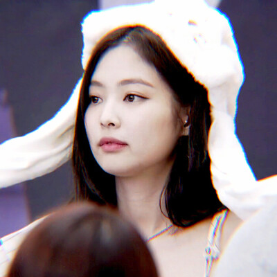 星星坠落之前可能也曾试图呼救
原余慧