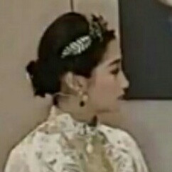 王牌家族四人团头
两男两女
关晓彤 沈腾 贾玲 华晨宇
截自收官直播