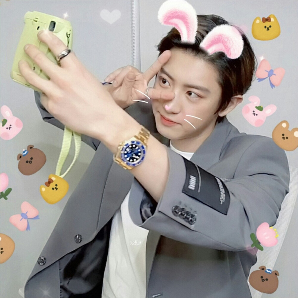 朴灿烈虎牙直播自截自修拿图收藏二传注明yolilu