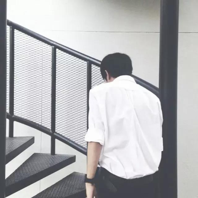 男生头像
#背影