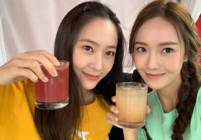 郑秀妍 Jessica 郑秀晶 Krystal