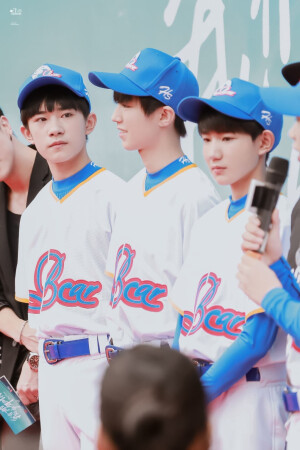 TFBOYS 我们的少年时代