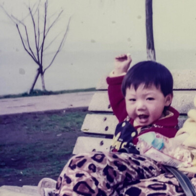 刘耀元：是我们可可爱爱的汪督公啊！