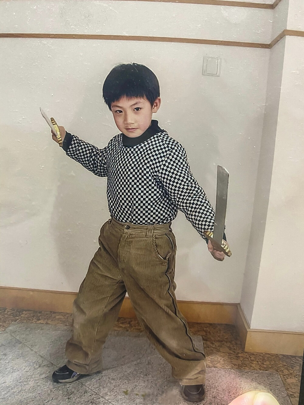 刘耀元：是我们可可爱爱的汪督公啊！