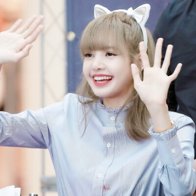 自制Lisa滤镜头像❤抱图吱声
人间芭比❤