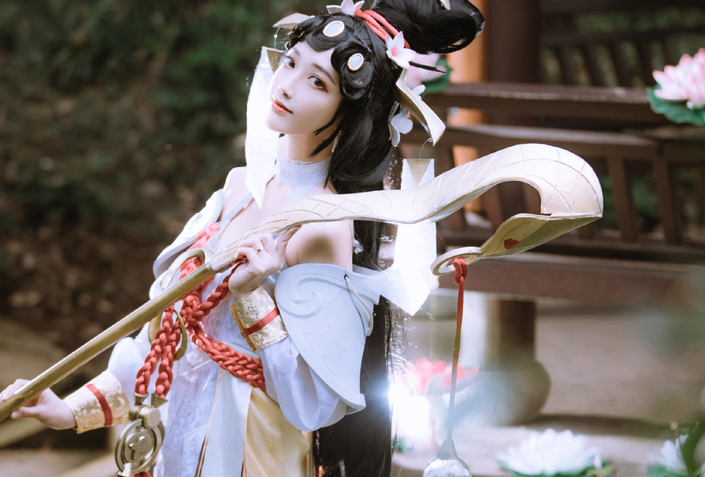 绝美大乔小乔COS 王者荣耀cosplay
小乔coser：小陆离
大乔coser：临界十缨