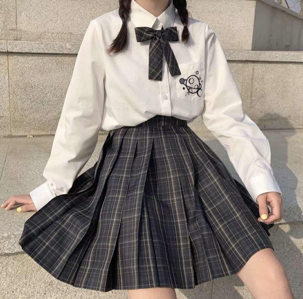 jK制服 头像