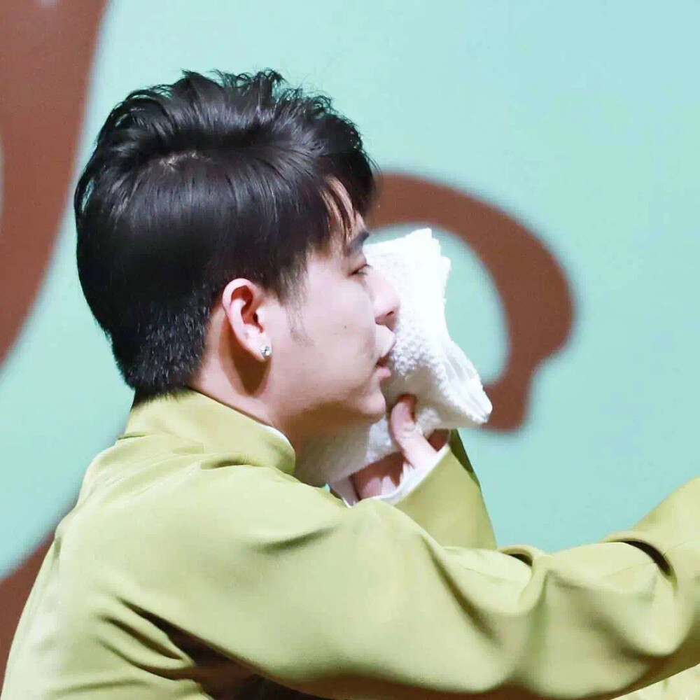 张云雷·杨九郎情头