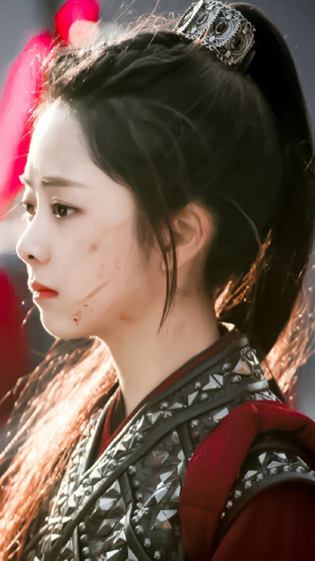 锦衣之下，特化师，谭松韵