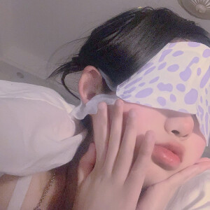 “何必把怀念弄得比经过还长”  沈屿佳/女头