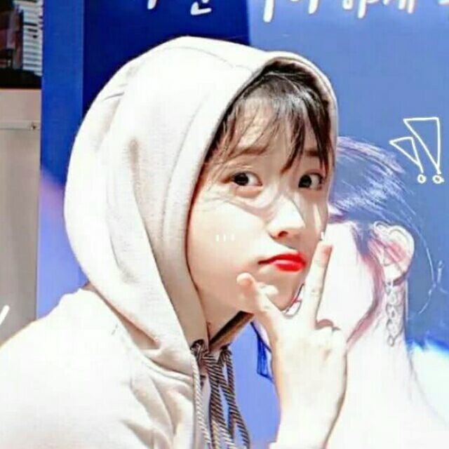 头像 IU（李知恩）