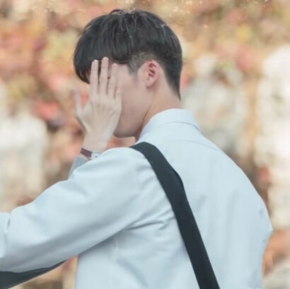 未来过去我只想见你～ 李子维&黄雨萱 自截by洛伊君 仅供头像使用