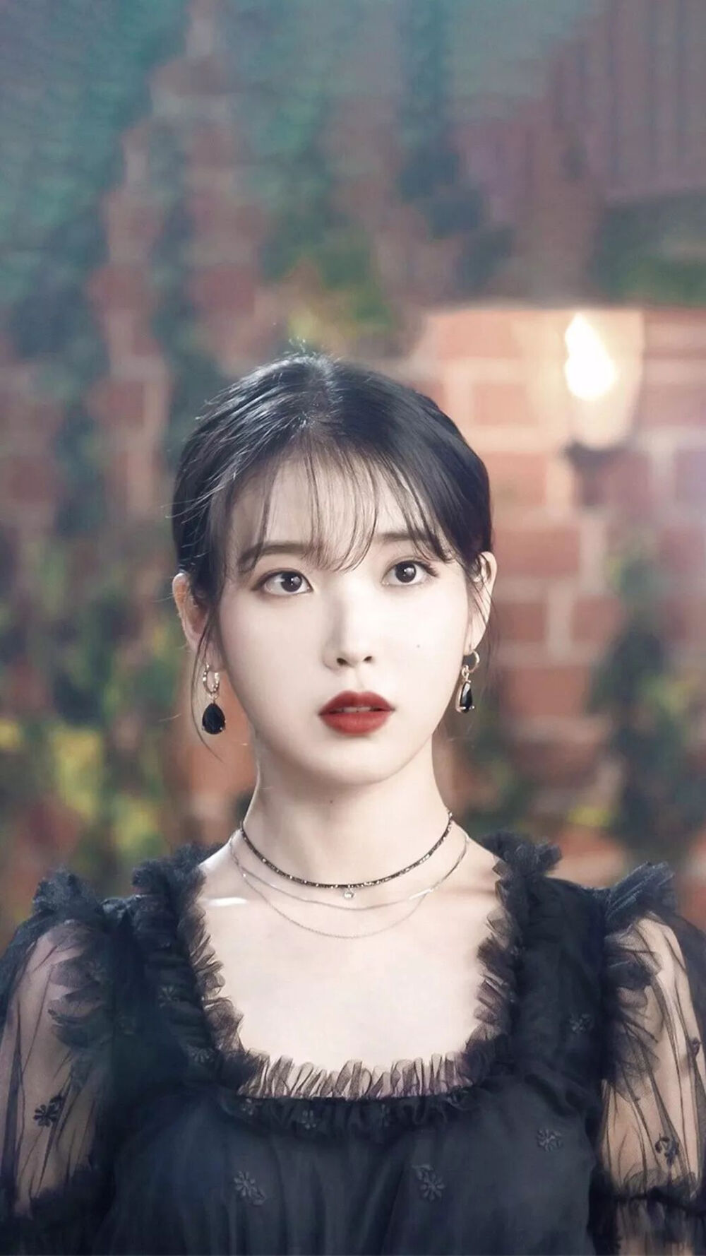 iu.