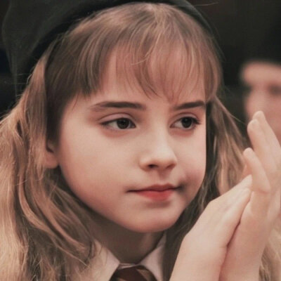 赫敏头像 艾玛沃尔森 哈利波特
点赞拿图