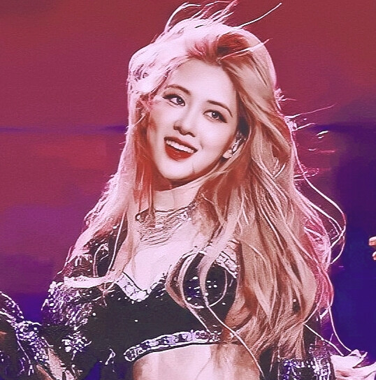 ROSÉ
