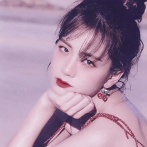 女生头像 | blackpink

·이건 아무 감동 없는 love story
                                            ——《SOLO》