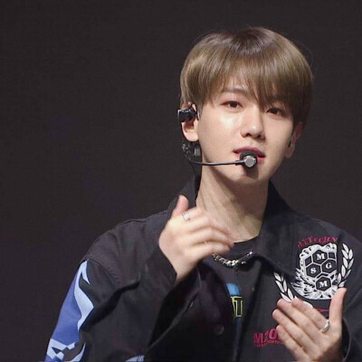 BAEKHYUN