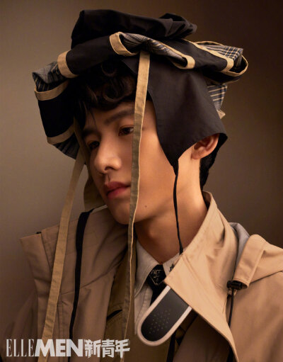 白敬亭｜ELLEMEN新青年2020夏季刊卷发造型，酷帅小白。少年感十足