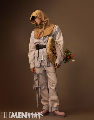 白敬亭｜ELLEMEN新青年2020夏季刊卷发造型，酷帅小白。少年感十足