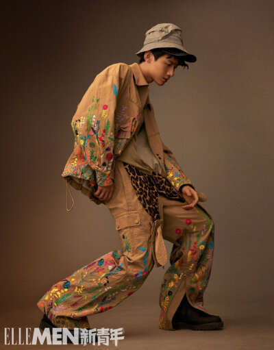 白敬亭｜ELLEMEN新青年2020夏季刊卷发造型，酷帅小白。少年感十足