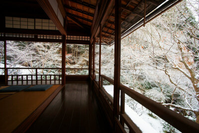 京都琉璃光院的如诗四季。「春有百花秋有月，夏有凉风冬有雪。」